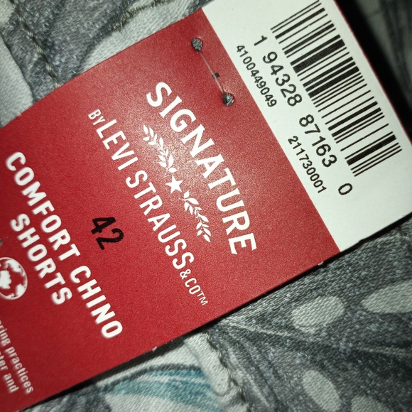 Levi shorts - Picture 3 of 3